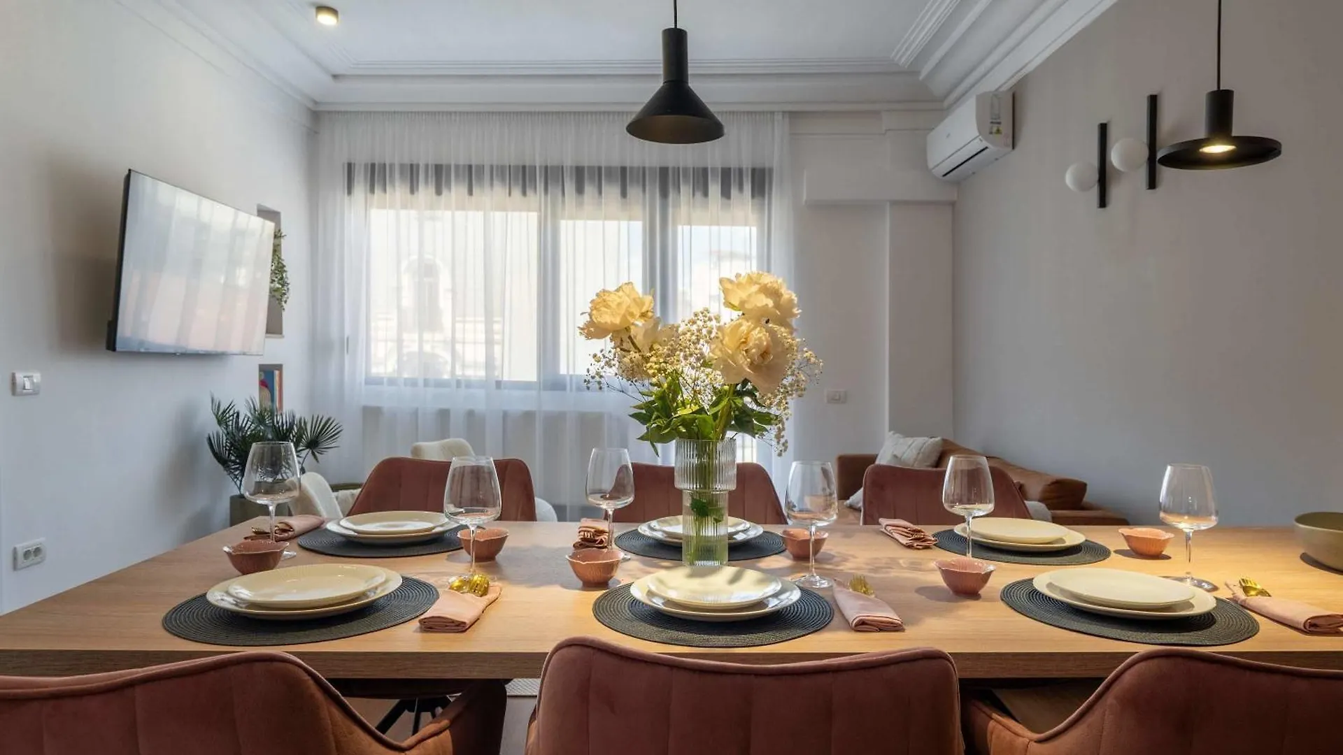 Spacious 3Br By Cismigiu Gardens & Calea Victoriei Bucharest 0*,