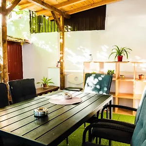 Albergue Sport, Bucareste