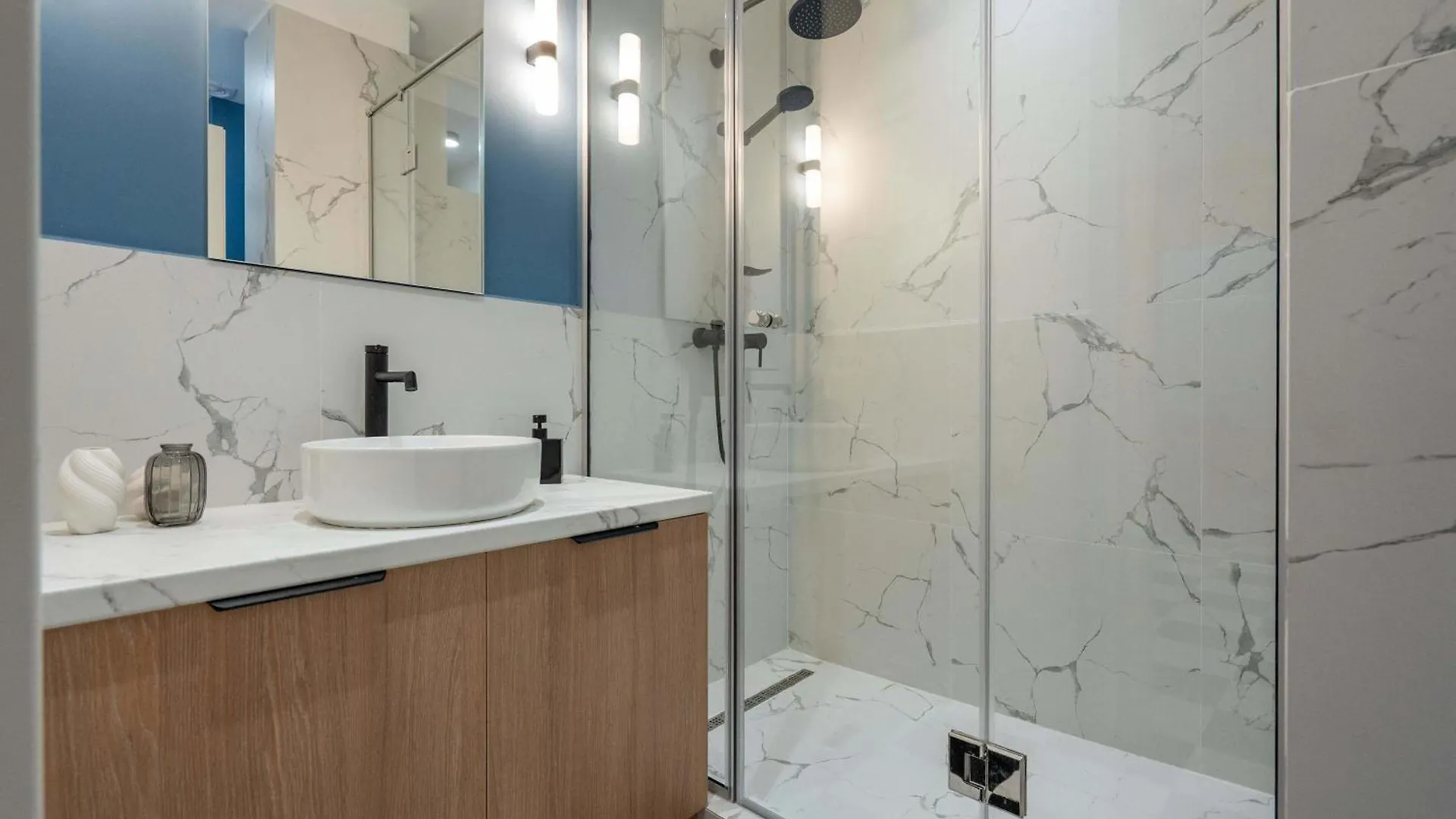 Appartement Spacious 3Br By Cismigiu Gardens & Calea Victoriei Boekarest Roemenië